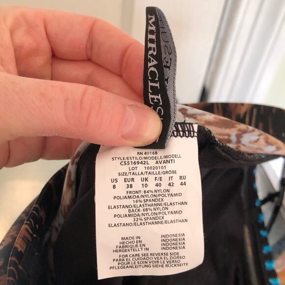 NWT Miraclesuit Untamed Avanti One Piece Bandeau Swimsuit in Brown/Multi Size 8L - Picture 8 of 12